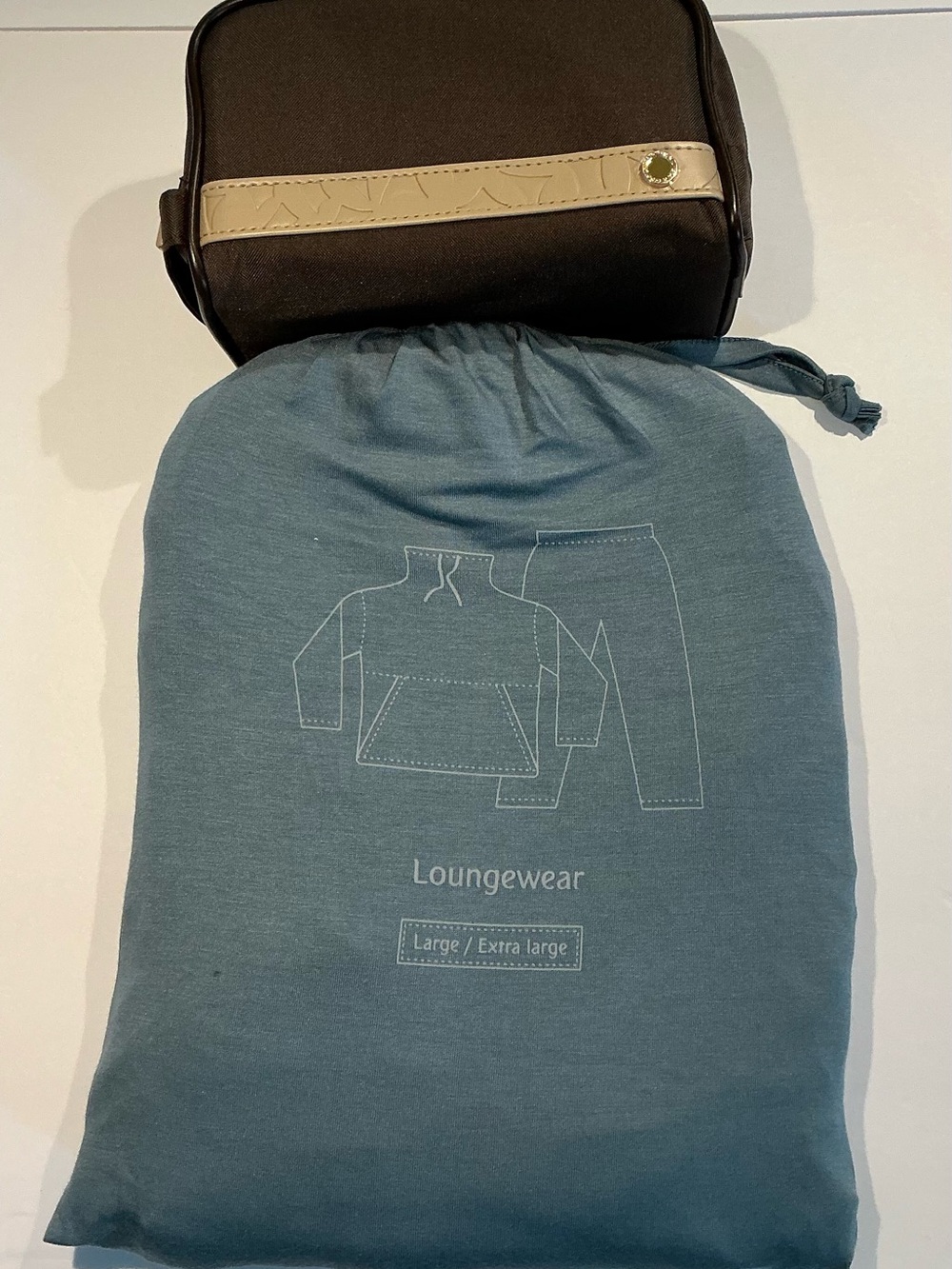 Emirates Business Class Men's Loungewear Set - Teal Blue Bulgari Amenity Kit NEW
